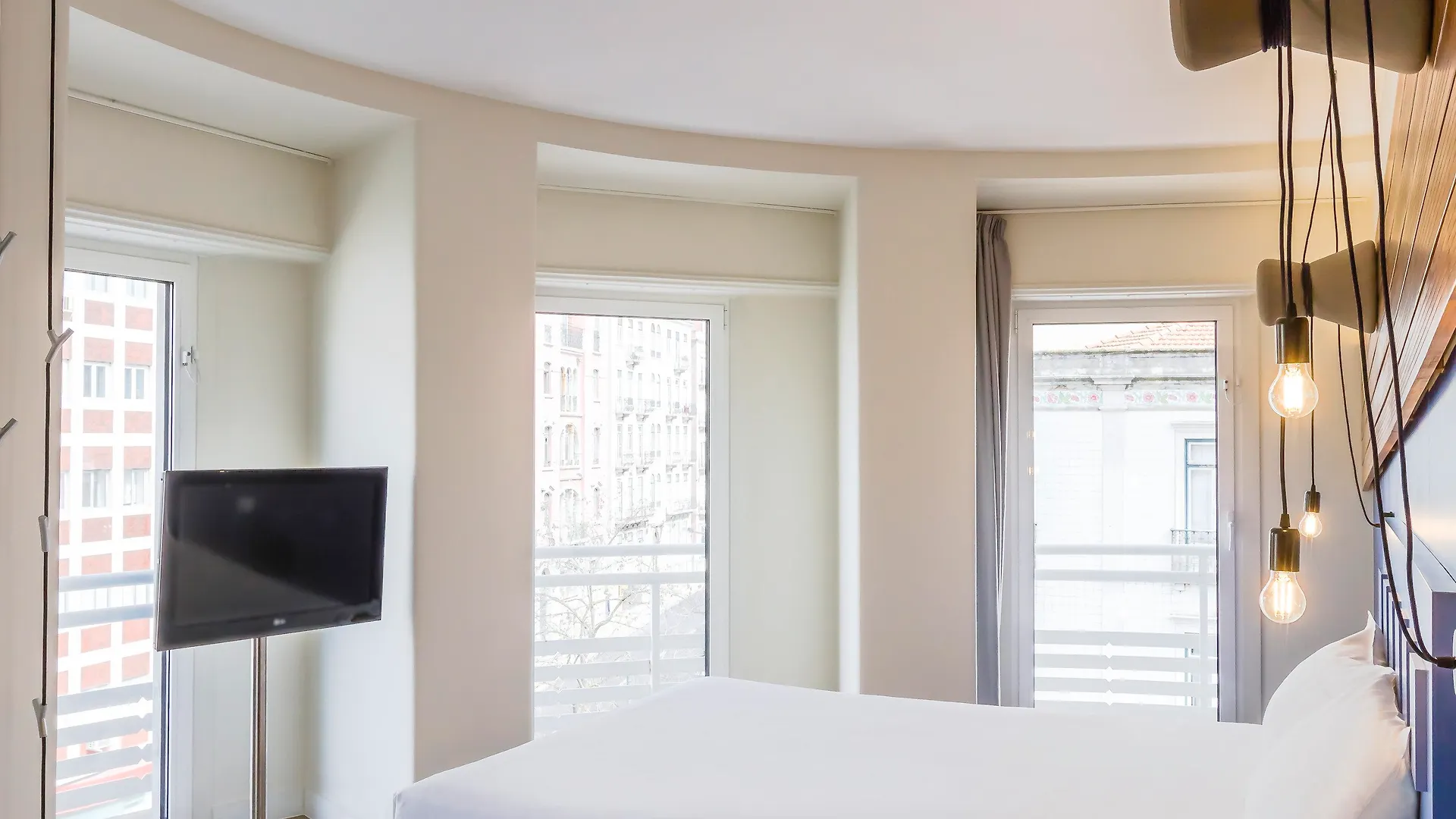 Ibis Styles Lisboa Centro Liberdade NE Hotel